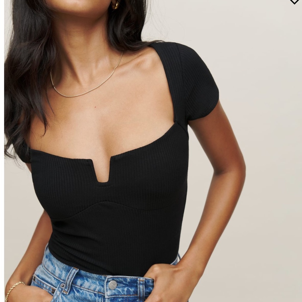 NEW with Tag - Reformation Emely Knit Top / Scoop Neck Black